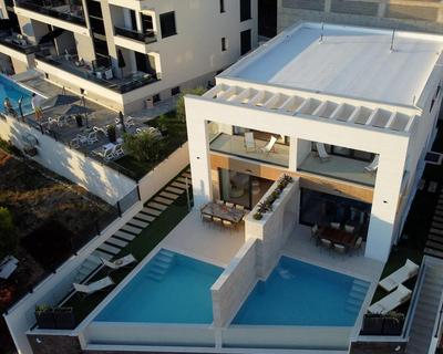 Villa Rosemary West - Heated Infinity Swimming Pool - Jacuzzi - Sea View