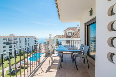 2066-Apt 2 bedrooms on beach, tenis, gym, pool