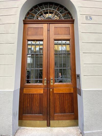 Luxury apartment + garage