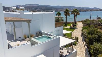 Marinatou suites with Jaccuzi