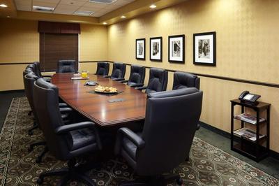 Hampton Inn & Suites Montreal-Dorval