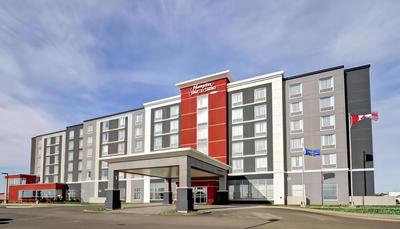 Hampton Inn & Suites - Medicine Hat