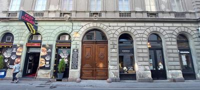 Classical Budapest apartment in the old Pest