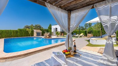 La Pedriza de Loja by Ruralidays