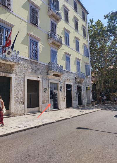 Royal Heritage Apartment in Split center