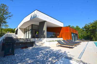 House K2