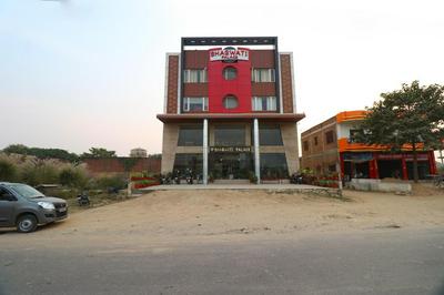 OYO 24918 Bhagwati Palace