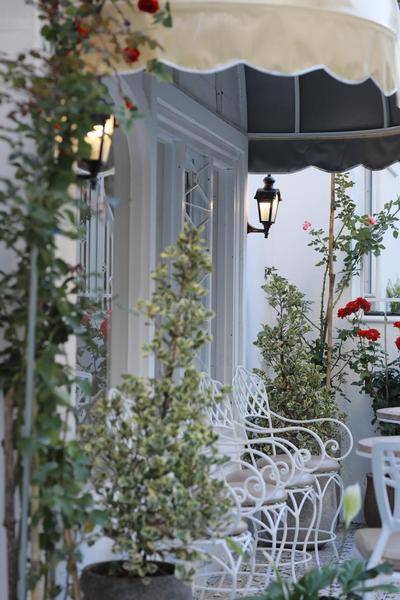 LA VIE EN ROSE 2 Hotel