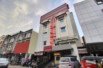 Hotel O Kanak International