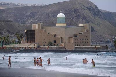 April Las Canteras