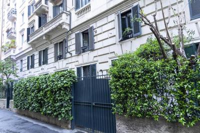 Luxury Bohemian Suite with private garden in Milan