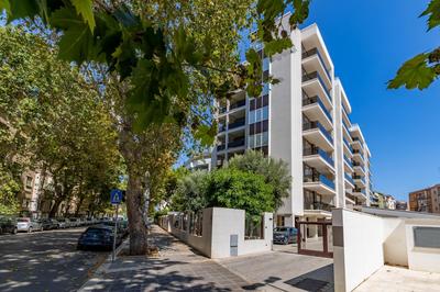 Elilux - Zona Policlinico, Garage e Posto auto