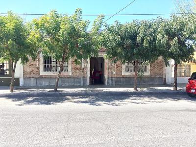 Habitación #4 a dos cuadras del malecón