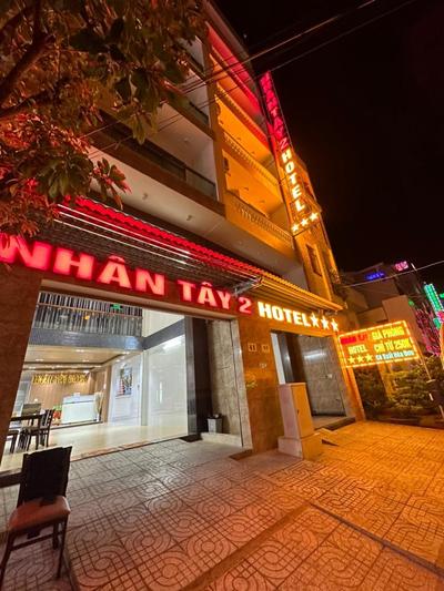 Nhan Tay 2 Hotel