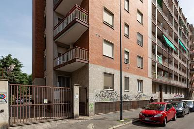 Milano Renovated Apartment