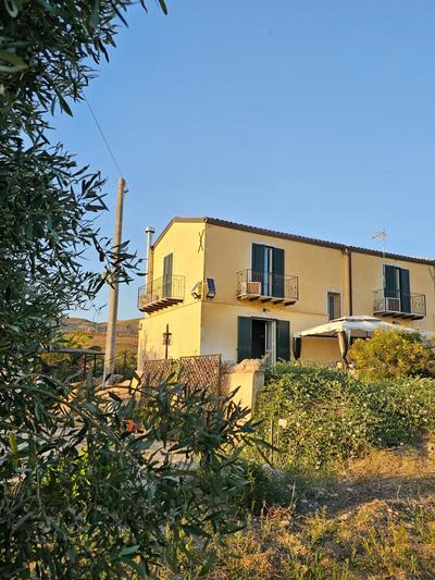 Villa Mythos