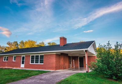 Mount Tabor Ranch near VT - King Bed/Fast Wi-Fi