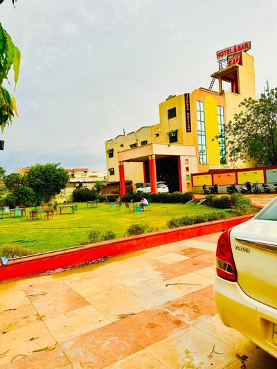 Collection O Jypore Saffron