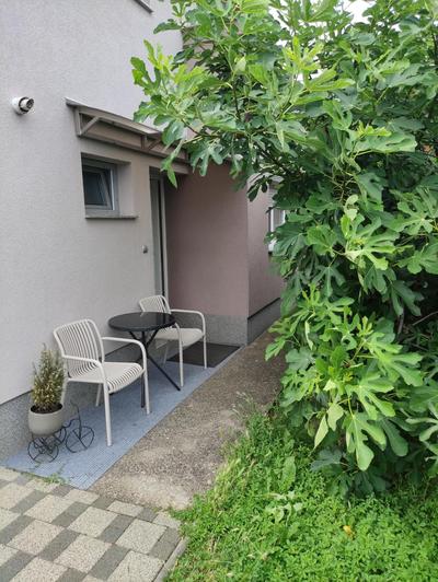 Apartman Cresnar