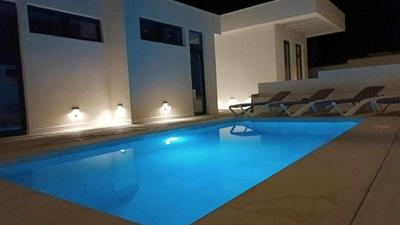 Casa Gerda modernes Haus mit Pool, ACs und Heizung, strandnah