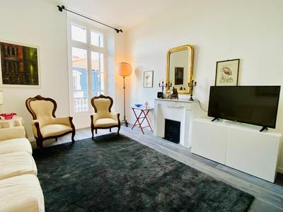 Charming 2 bedroom apartment in the centre of Cannes