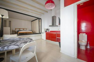 Catalunya Casas Pied-à-terre in central Barcelona 100m from beach