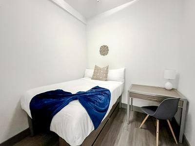 Sleepover High-end Downtown Springfield Apartments
