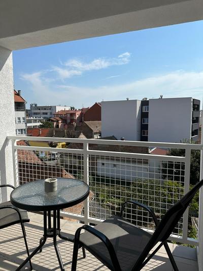 Beautiful studio in city centre - STAR Apartment
