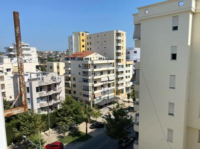 Adelina's Delux Apartament Durres
