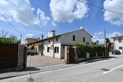 CA CENTOSA ARTISTIC HOUSE villa storica ristrutturata con patio e giardino