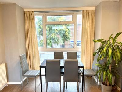 Beautiful 3-bed apartment at Swiss Cottage