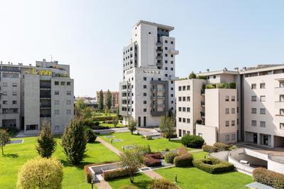 Tortona-Design District, Splendido appartamento con garage privato