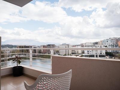 Lake Drive Rooms&Apartments