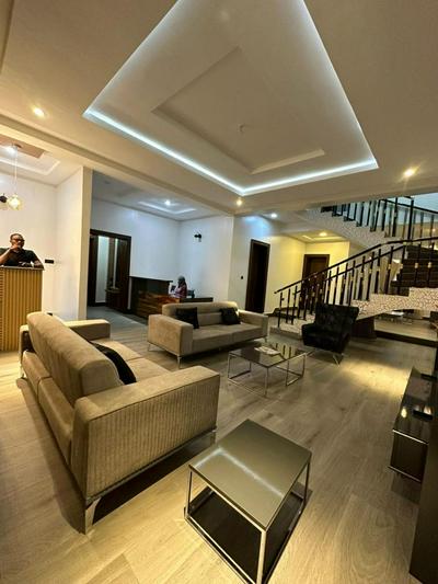 DeJames Hotels and Suites