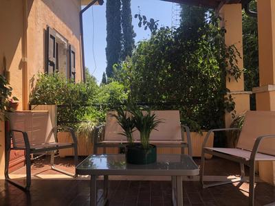 Villa Nogarola - apartment with private pool and garden