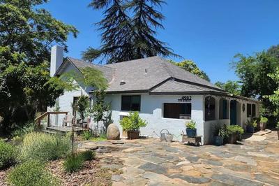 The Haven -In Town, NEWLY remodeled, Private, Stocked