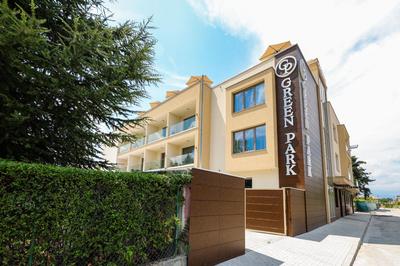 Hotel Green Park Service Perfected