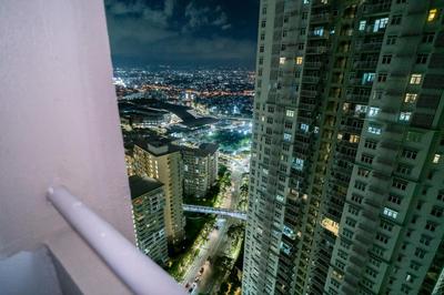 A2J Luxury 2BR BGC Suite Near SM Aura, Market2x