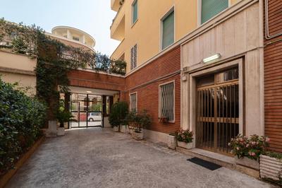 GuestHost - Piazza Bologna Sweet Apartment