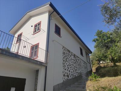 Vara House 1890, near Cinque Terre
