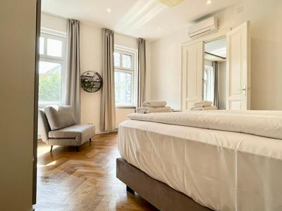 Boutique Apartment at famous Vienna Kutschkermarkt