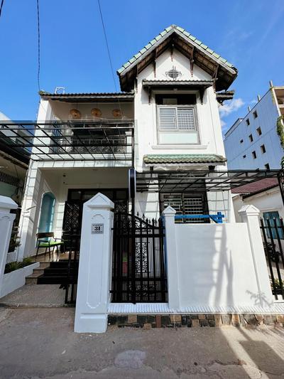 Under the Sun Homestay