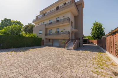Venice New Luxury Penthouse - free parking and roof terrace