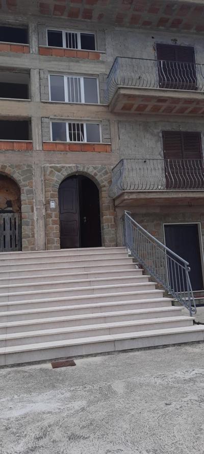 House Tempa la pera