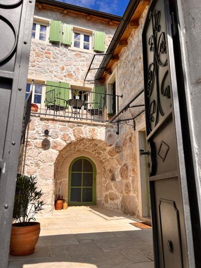 Stone Villa Mavrić
