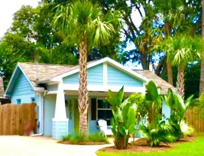 Jacksonville Blue Bungalow Retreat Comfortable 2 Bedroom Haven
