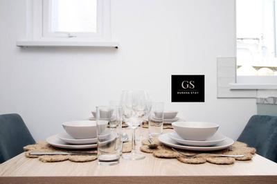 Perfect Four Bed House for Groups,Contractors,Relocations by Gurkha Stay in Cardiff with free WiFi
