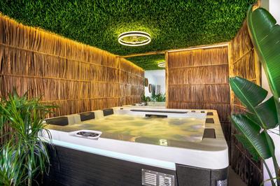 Avra Summer Living _ Private Jacuzzi _ StepstoSea