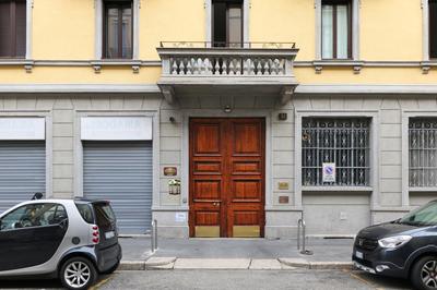 Elegant P.Venezia Attic