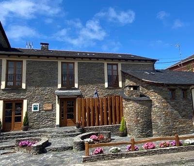 Casa Ría de Navia